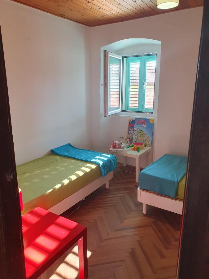 Вилла Family House "Pansion Kvarner" Пунат Экстерьер фото